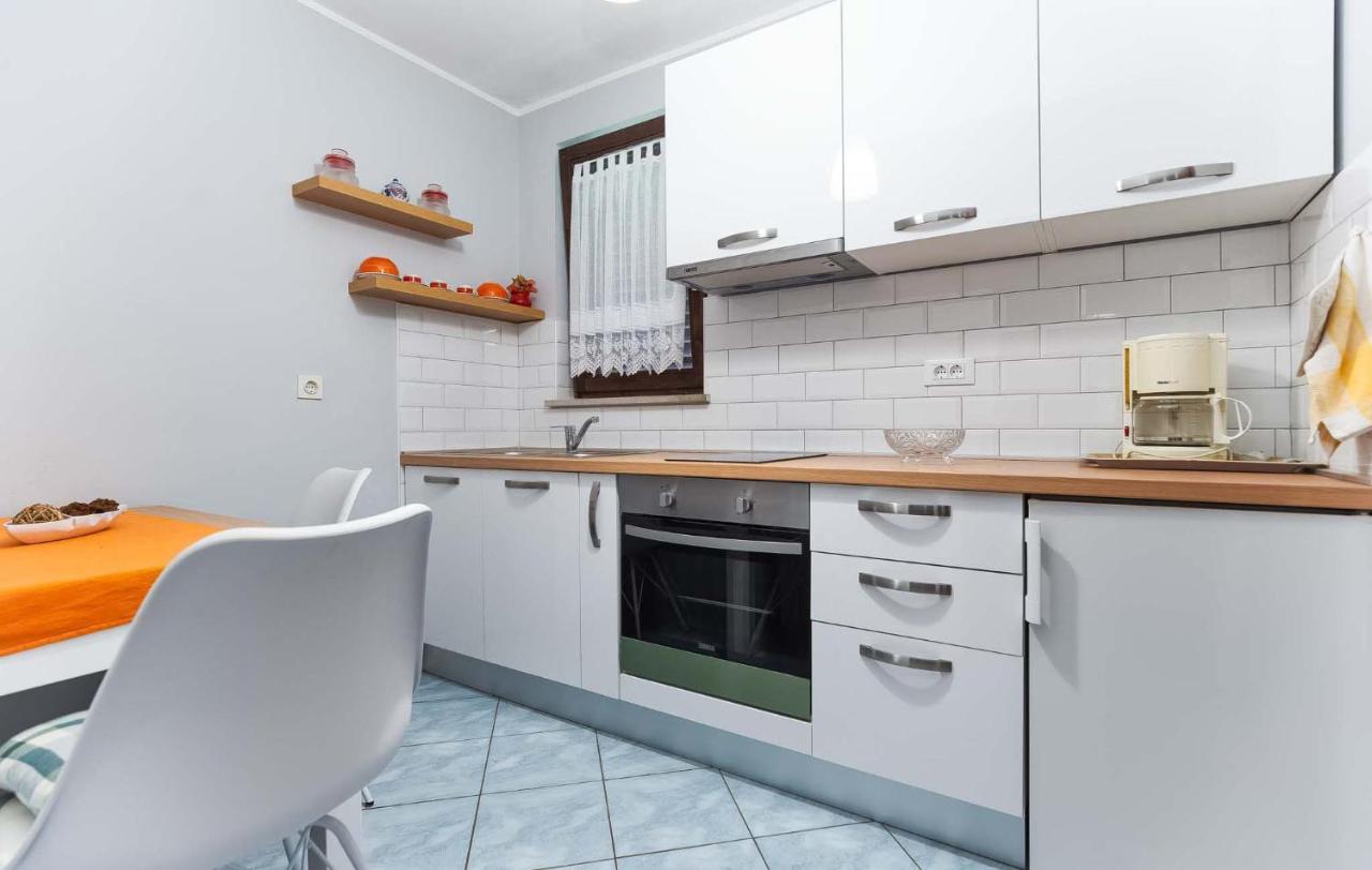 Tereza Apartment Porec Bagian luar foto